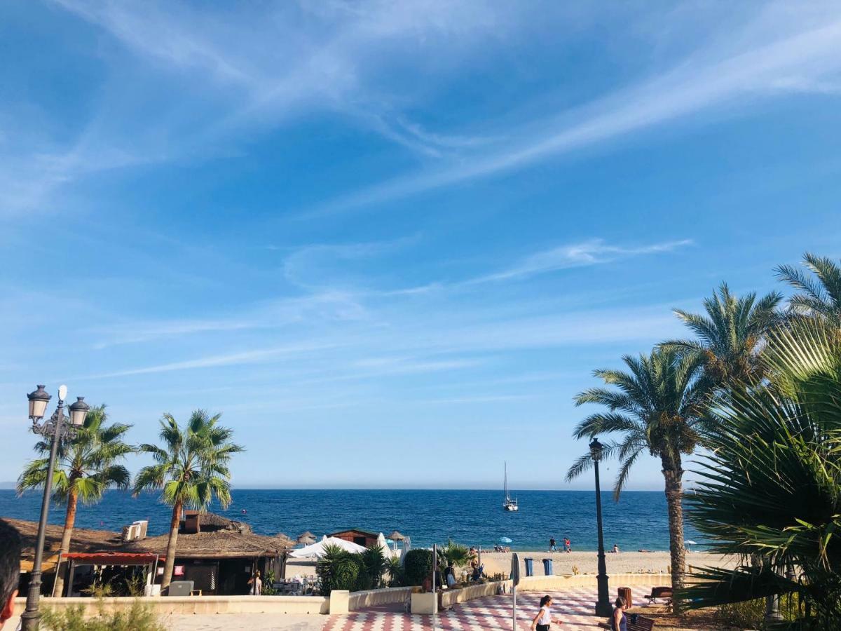 Gran Casa Con Terraza A 3 Min Playa Con Wifi - Rodeada De Servicios Roquetas de Mar Bagian luar foto